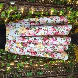 Floral printed pleaded Skirt